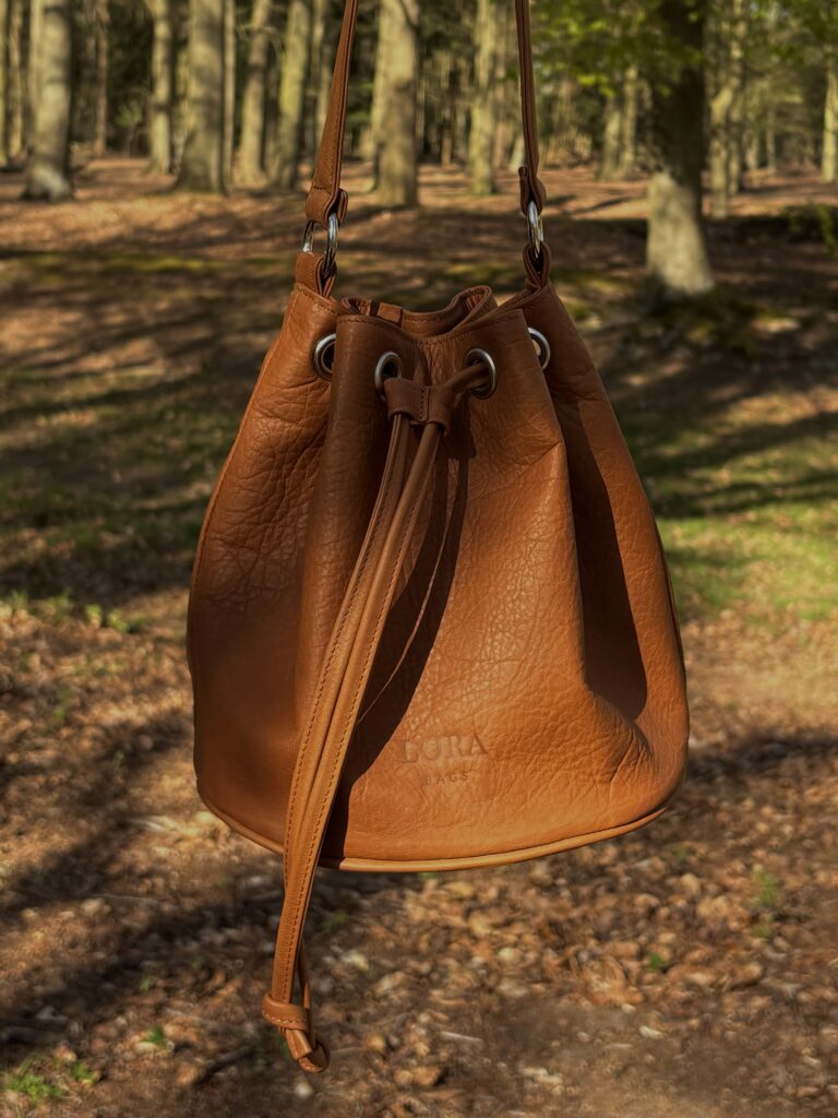 Bucketbag, handtas, in cognac